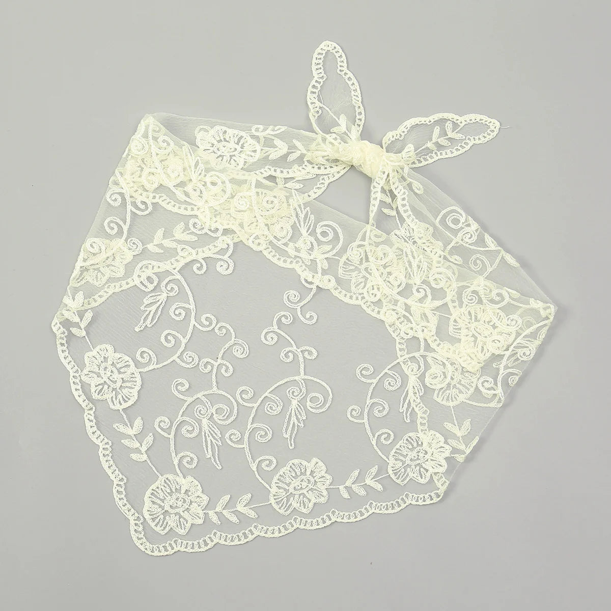 Elegant Lace Scarf Hollow Out Embroidery Foulard Bandana Solid Color Triangular Scarf Thin Vintage HandkerChiefs for Hair Woman