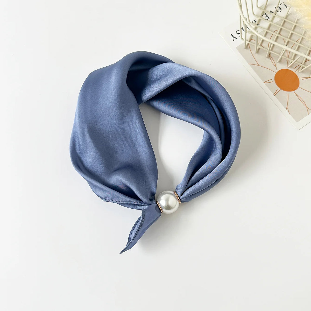Print Scarf Silk Pearl Buckle Chain Female Lazy Thin Magnetic Collarbone Pendant Wraps Handkerchief Designer Woman Neck Scarf