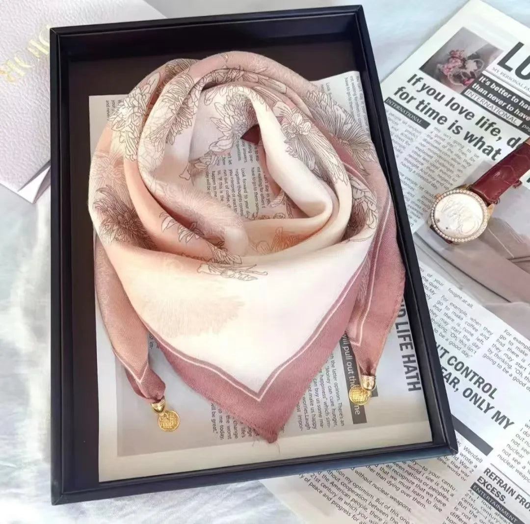 Classic Magnetic Scarf