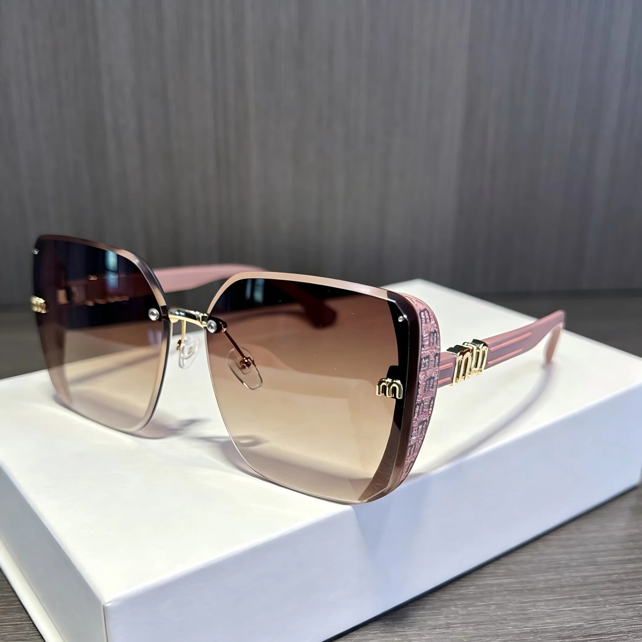 Prestige Square Sunglasses
