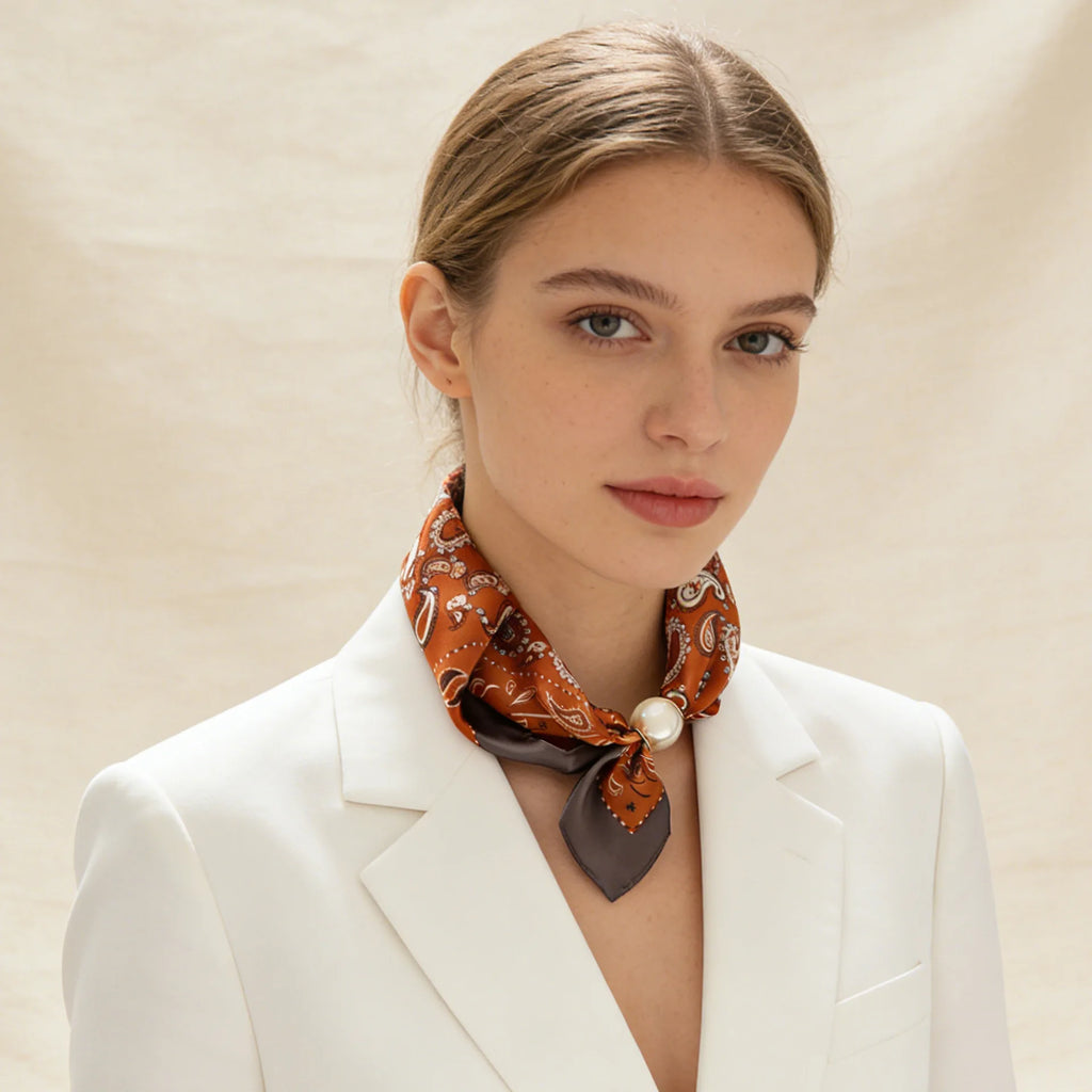 Scarf Chain Silk Lazy Magnetic Pendant Collarbone Thin Pearl Neck Scarf Buckle Headband Ribbon Foulards Femme Luxury Brands