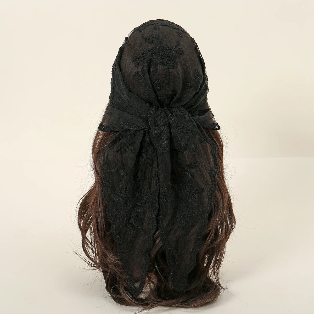 Elegant Lace Scarf Hollow Out Embroidery Foulard Bandana Solid Color Triangular Scarf Thin Vintage HandkerChiefs for Hair Woman