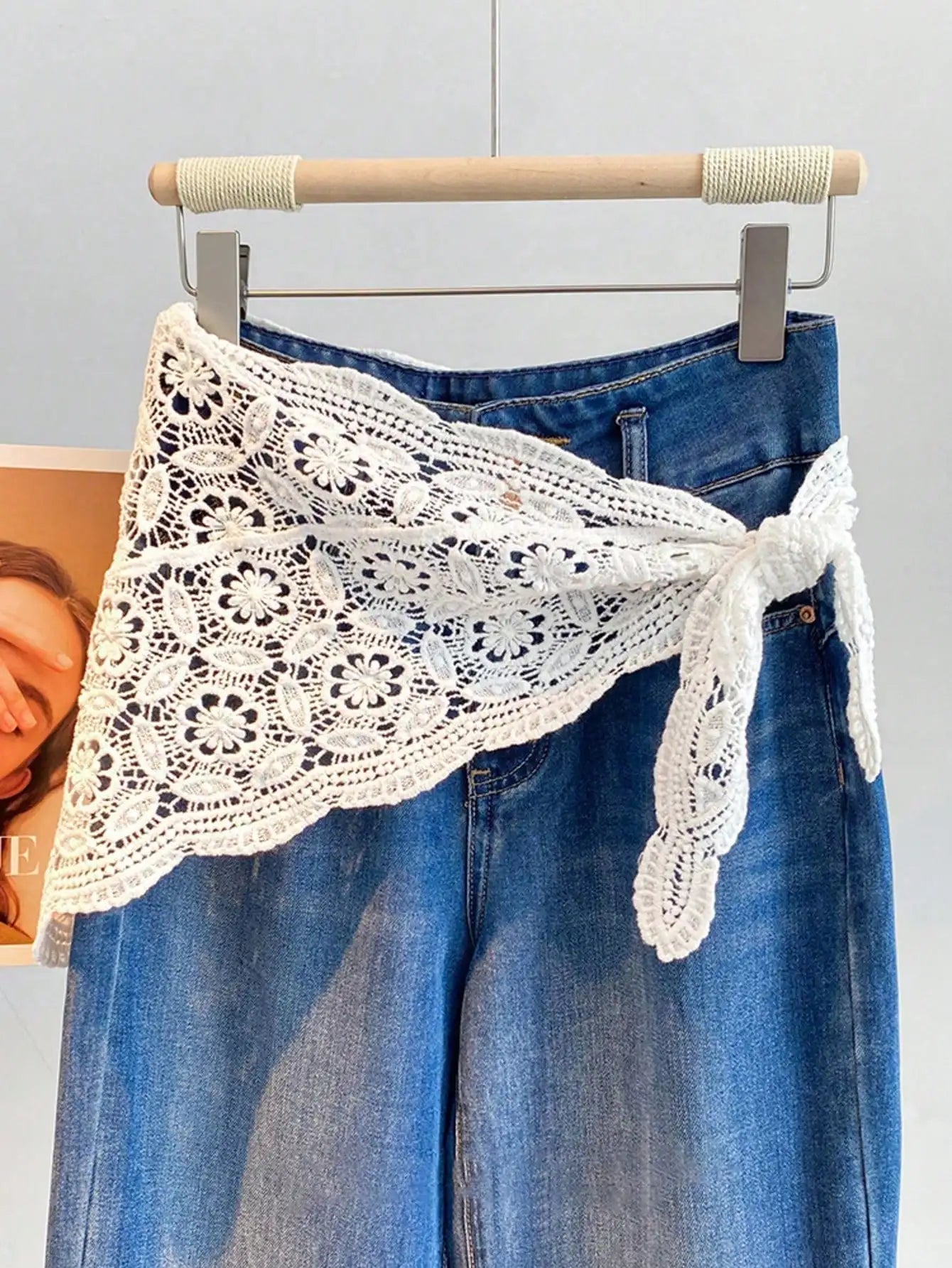 1pc Bohemian  Floral Knitted Lace Crochet Headscarf Breathable Sun Protection Headscarf Suitable For Beach Vacation Daily Wear