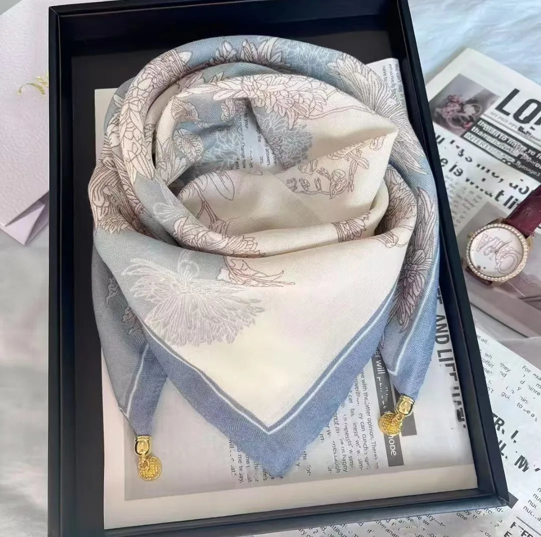Classic Magnetic Scarf