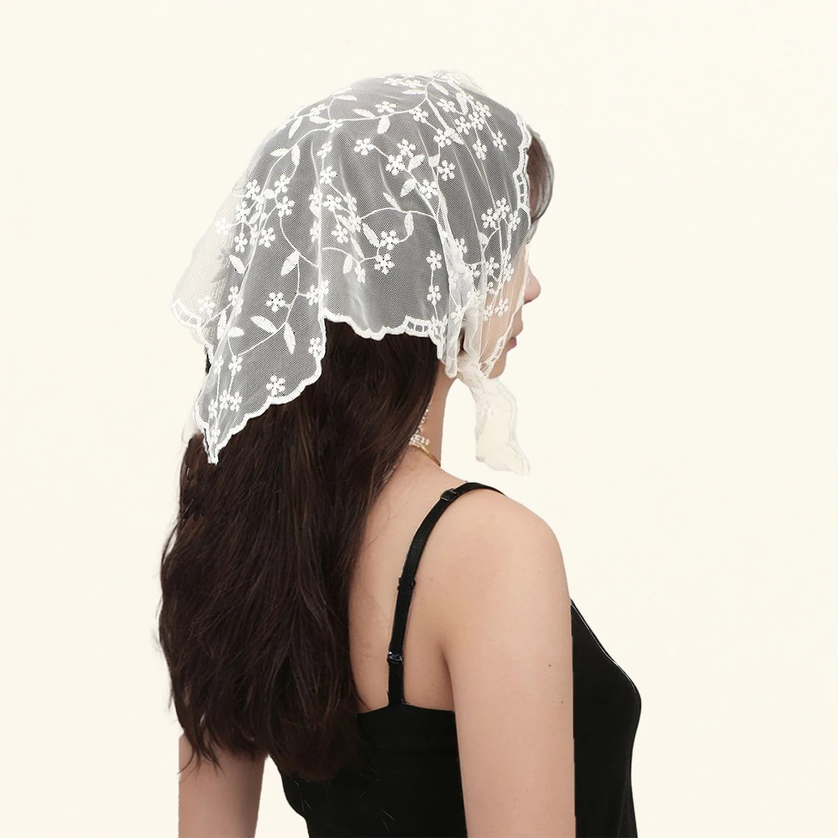 Elegant Lace Scarf Hollow Out Embroidery Foulard Bandana Solid Color Triangular Scarf Thin Vintage HandkerChiefs for Hair Woman