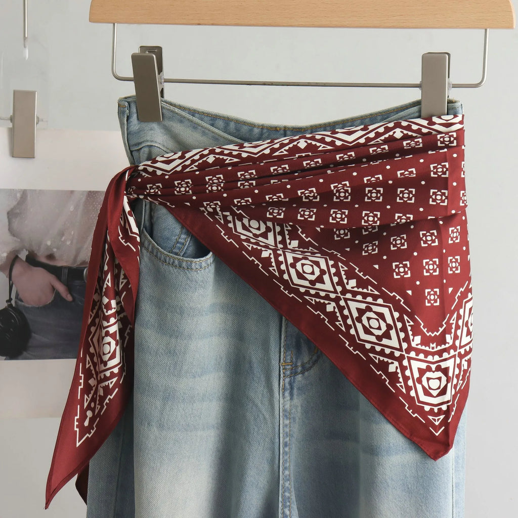 Fashion Women's Triangular Binder Headcloth New Niche Fashion High-End All-Matching Scarf Jeans Belt Decorate Triangular Scarf